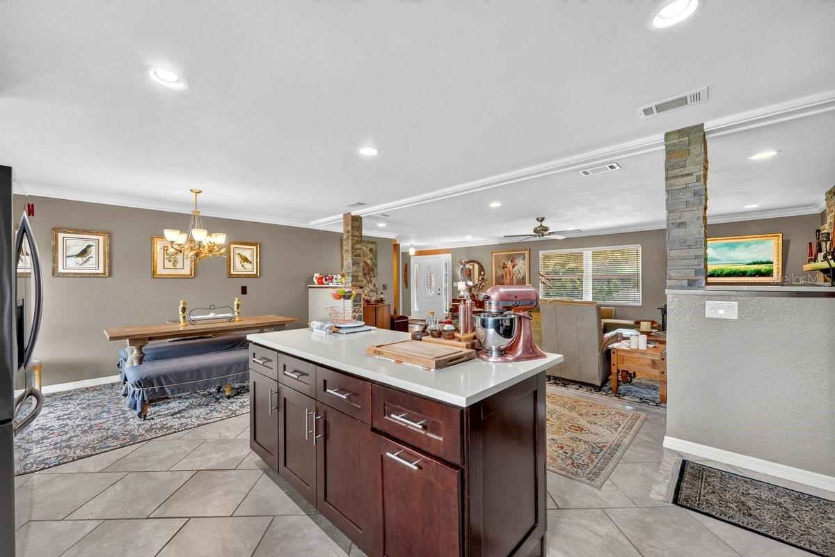 20 TWIN RIVER DR — photo 10