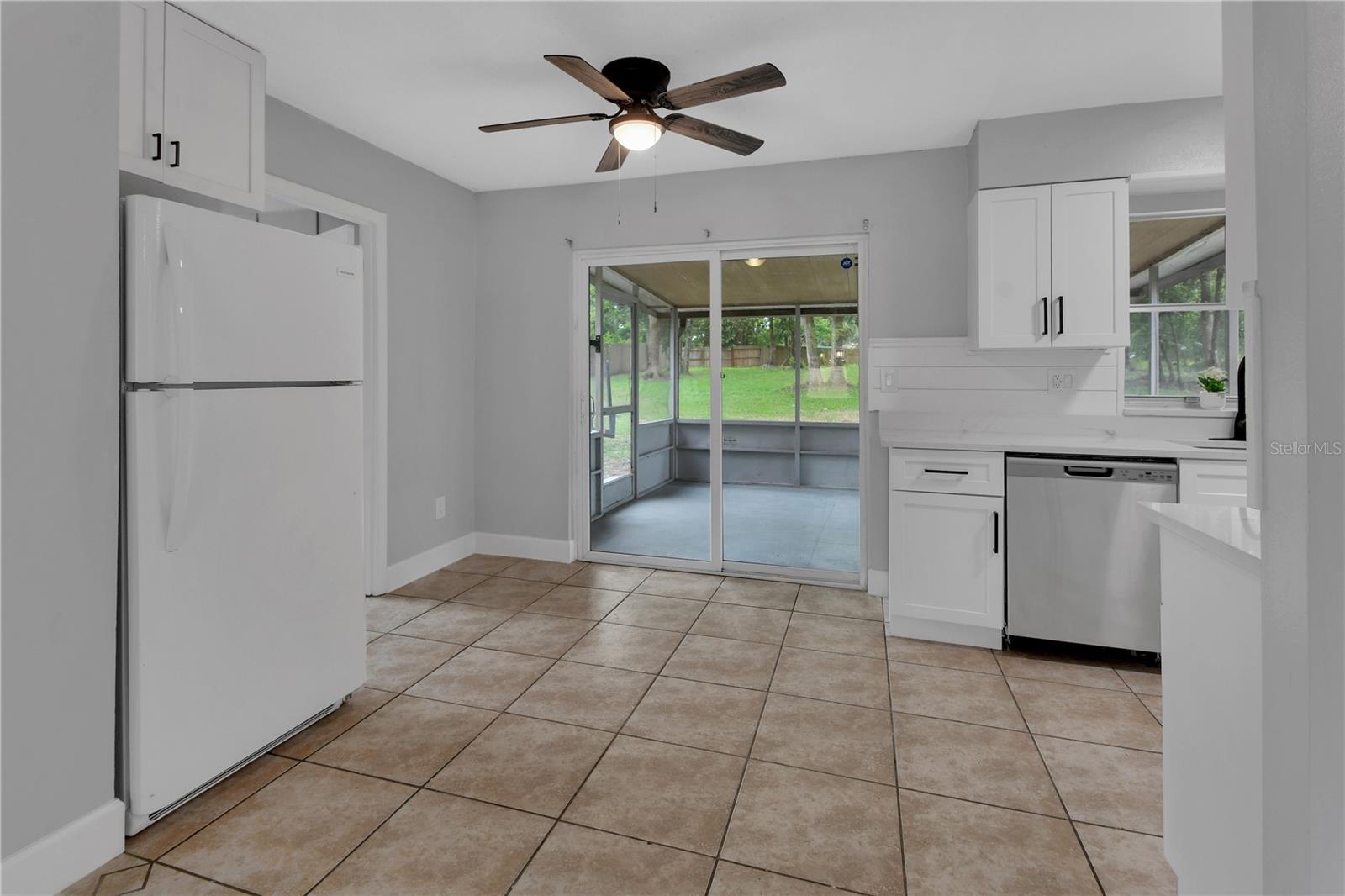 1532 N NORMANDY BLVD — photo 12