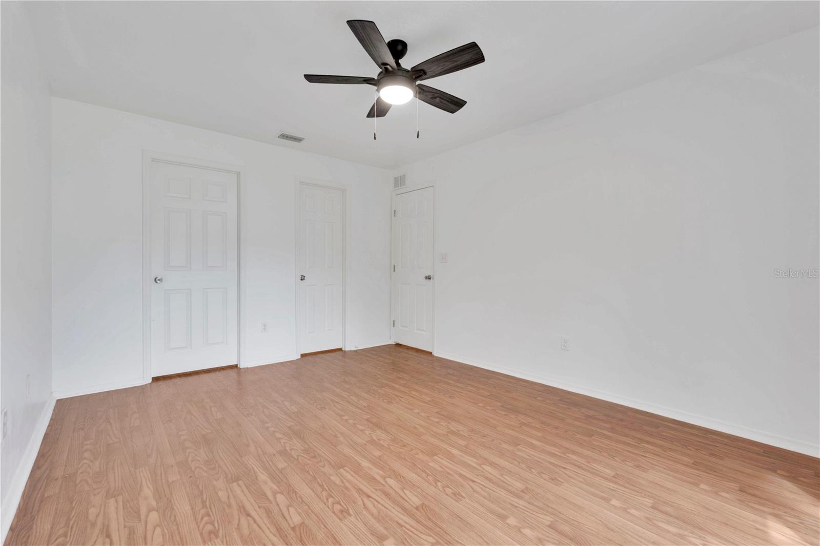 623 PARQUE DR — photo 12
