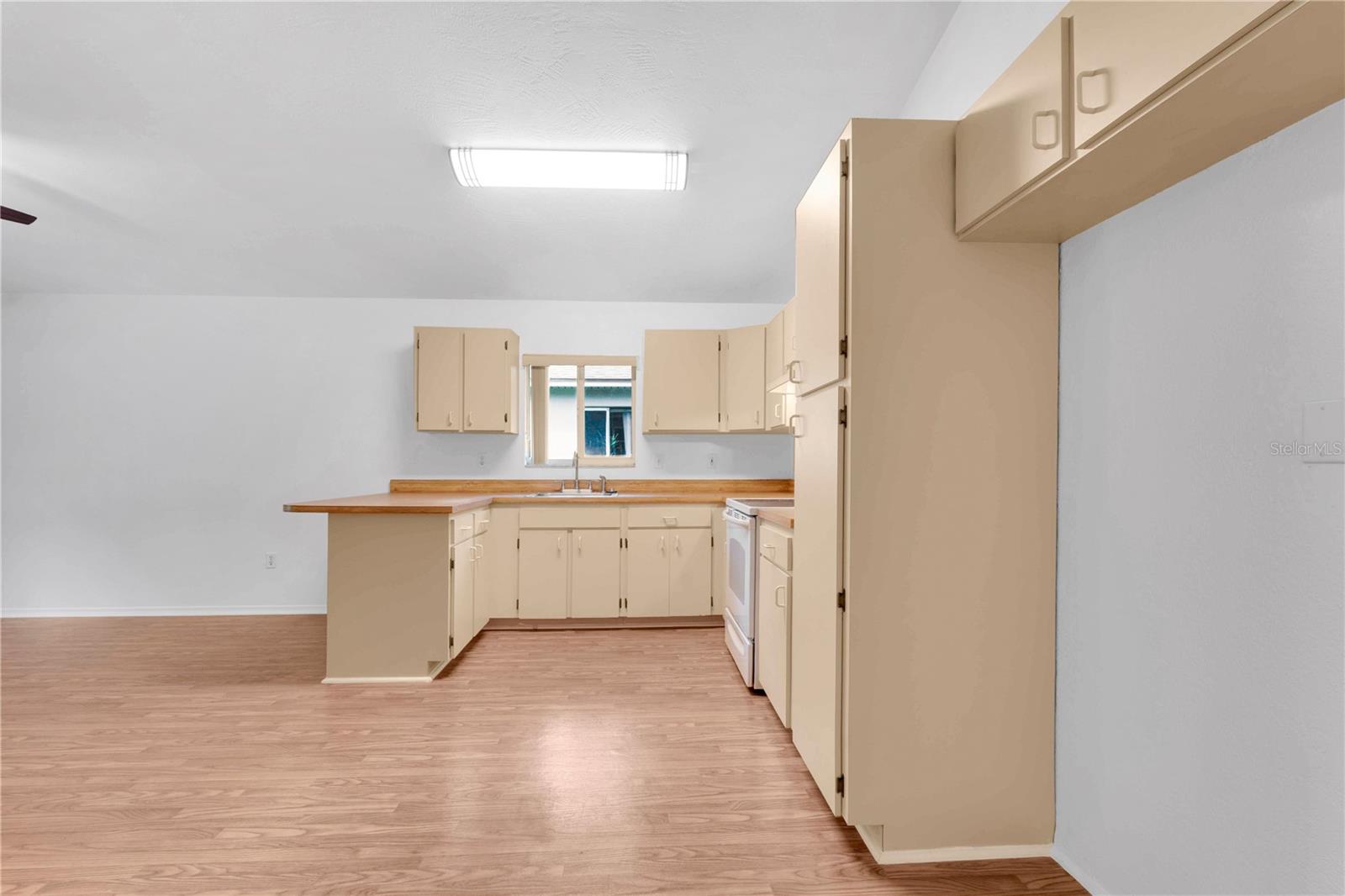 623 PARQUE DR — photo 10