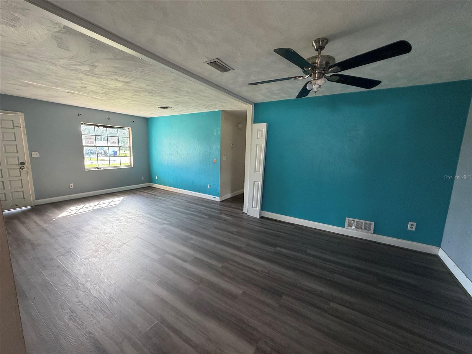 1102 OLD KINGS RD — photo 4