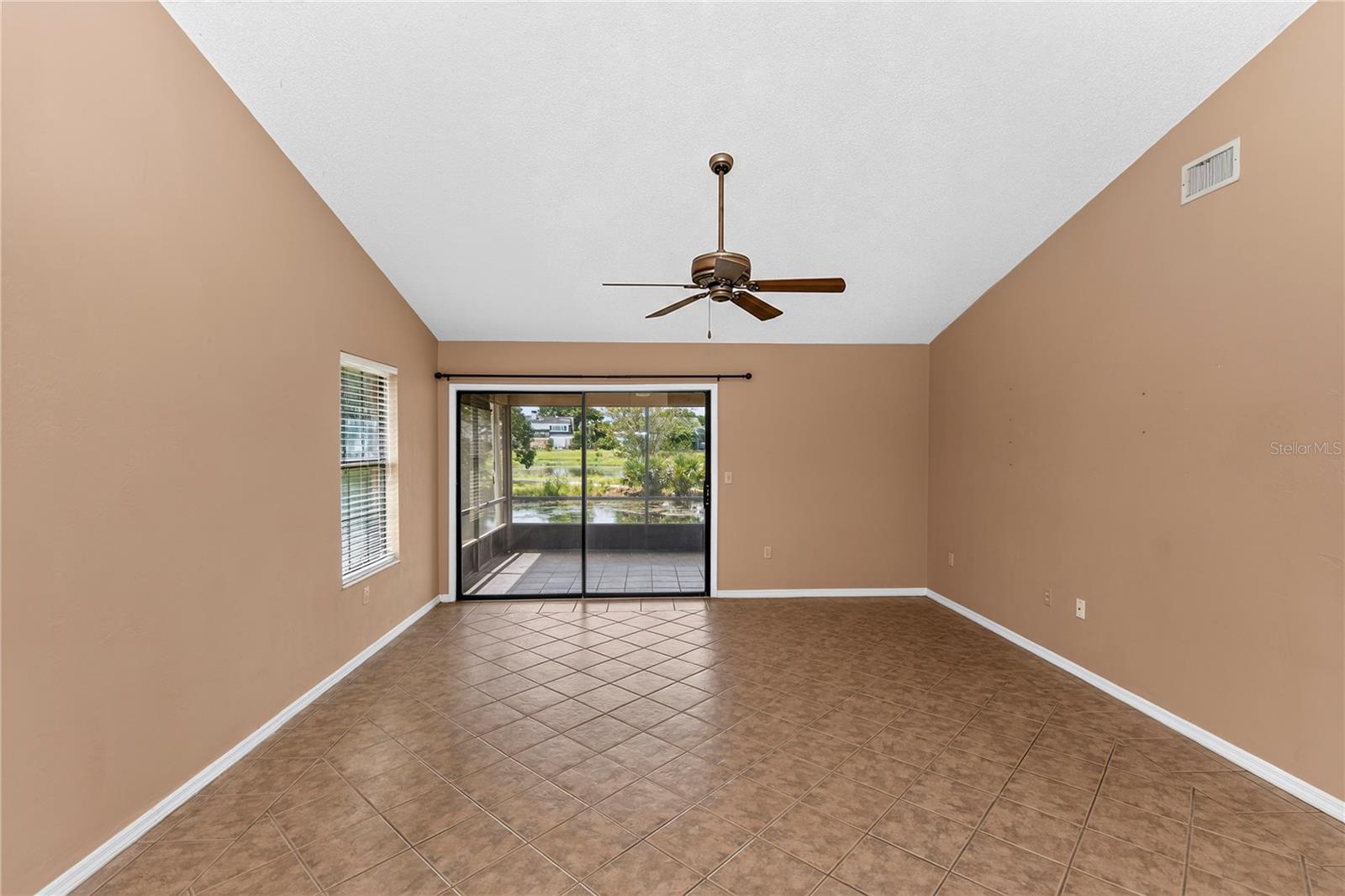 168 BERMUDA PETREL CT — photo 7