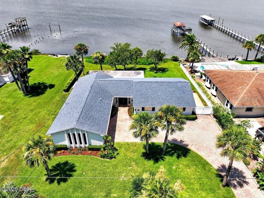 448 RIVERSIDE DR — photo 2