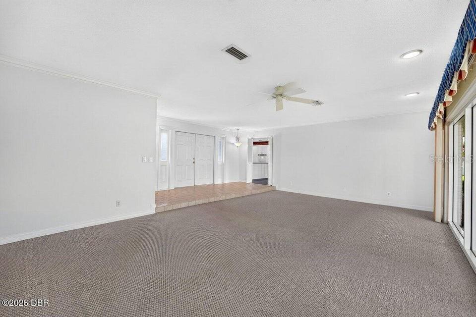 448 RIVERSIDE DR — photo 8