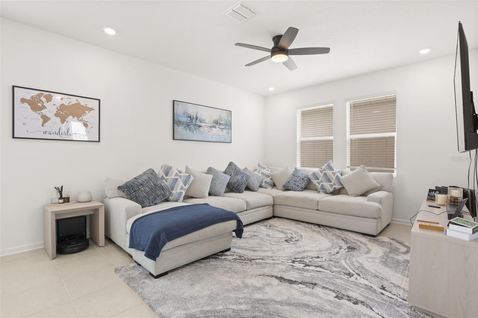 750 HONEYROCK ST — photo 11