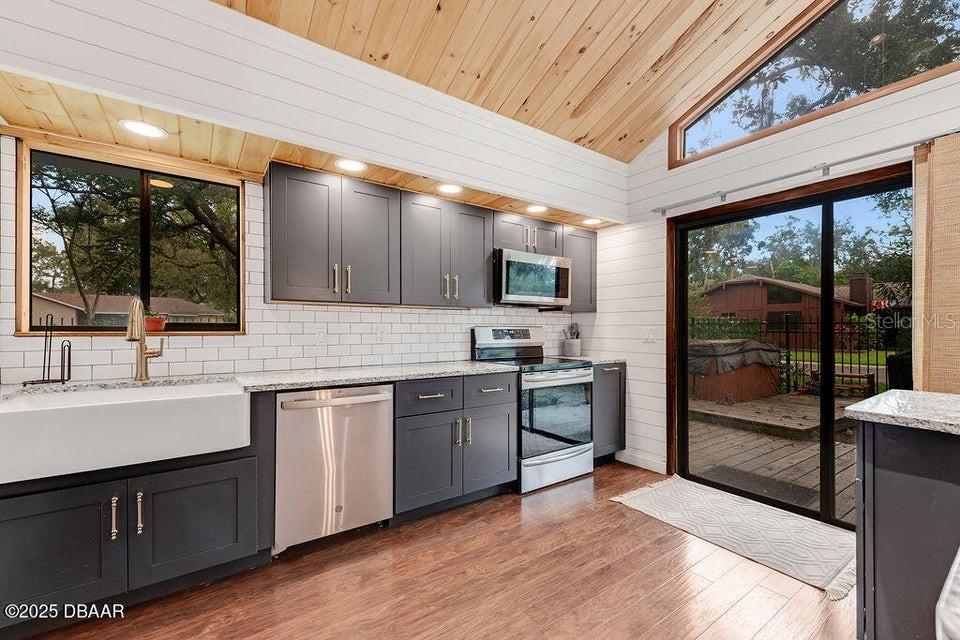28 BAYMEADOW CT — photo 5