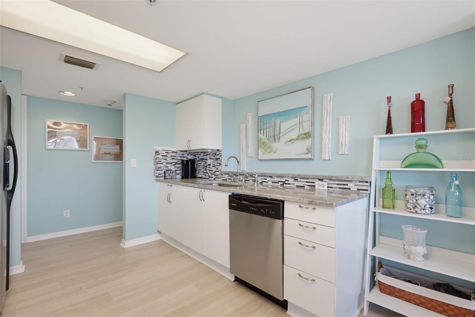 3 OCEANS WEST BLVD #5B4 — photo 10
