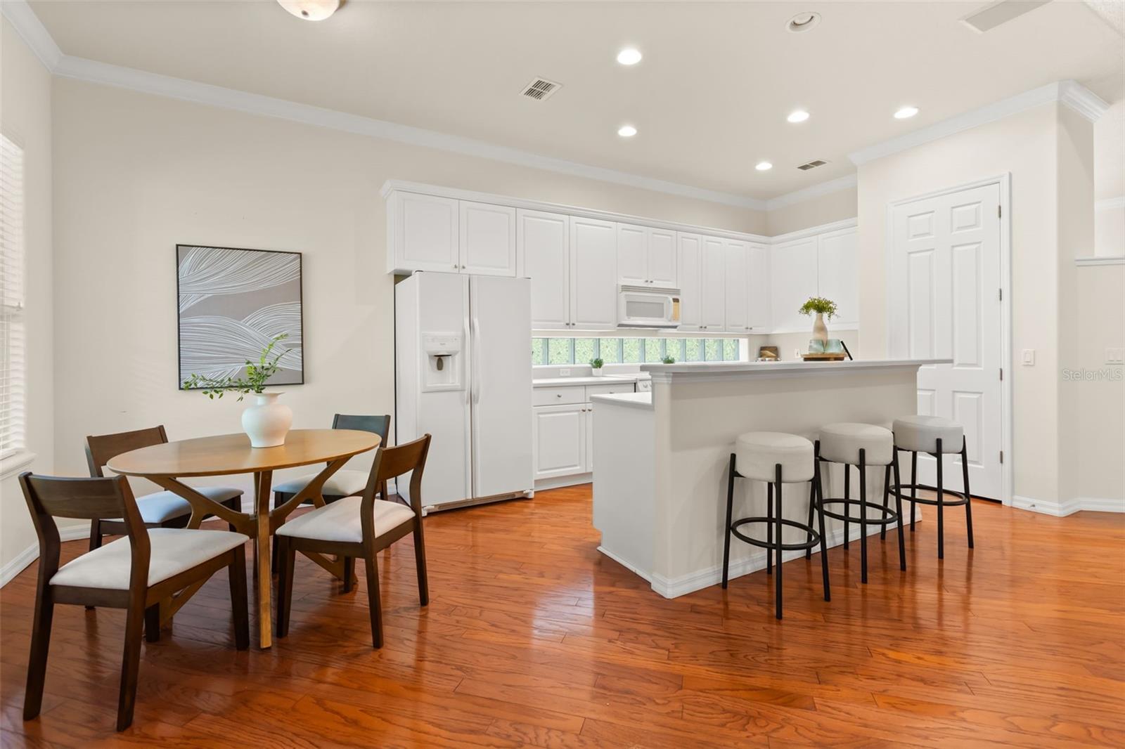 388 SOTHEBY WAY — photo 12