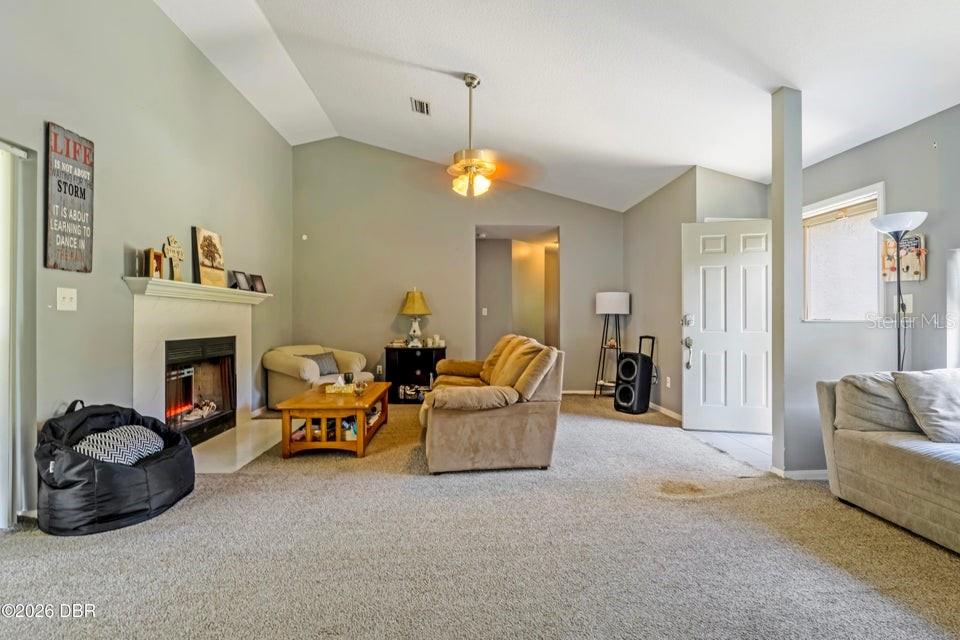 18 BURNING BUSH PL — photo 2