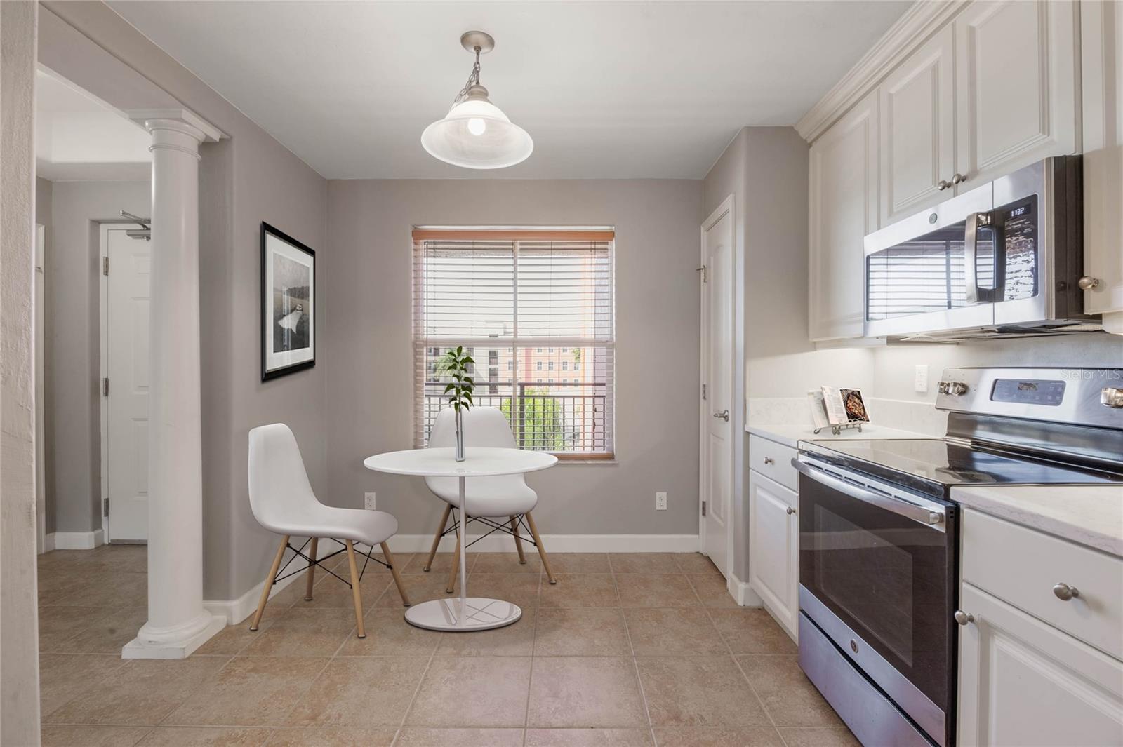 424 LUNA BELLA LN #332 — photo 7
