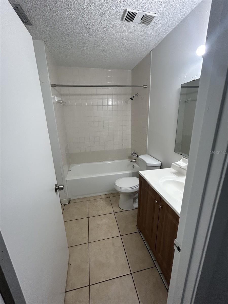 1216 KENNEDY RD #16 — photo 4