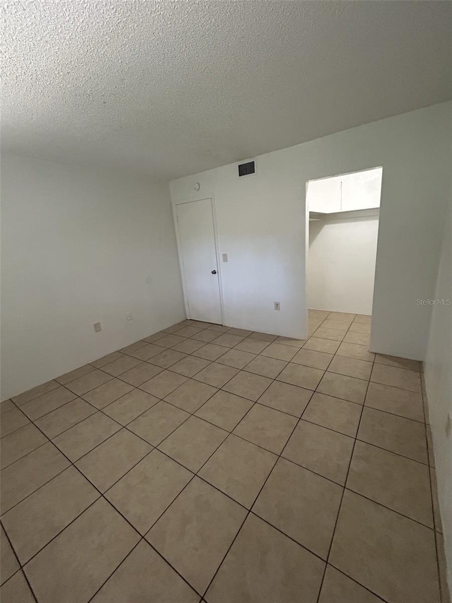 1216 KENNEDY RD #16 — photo 10