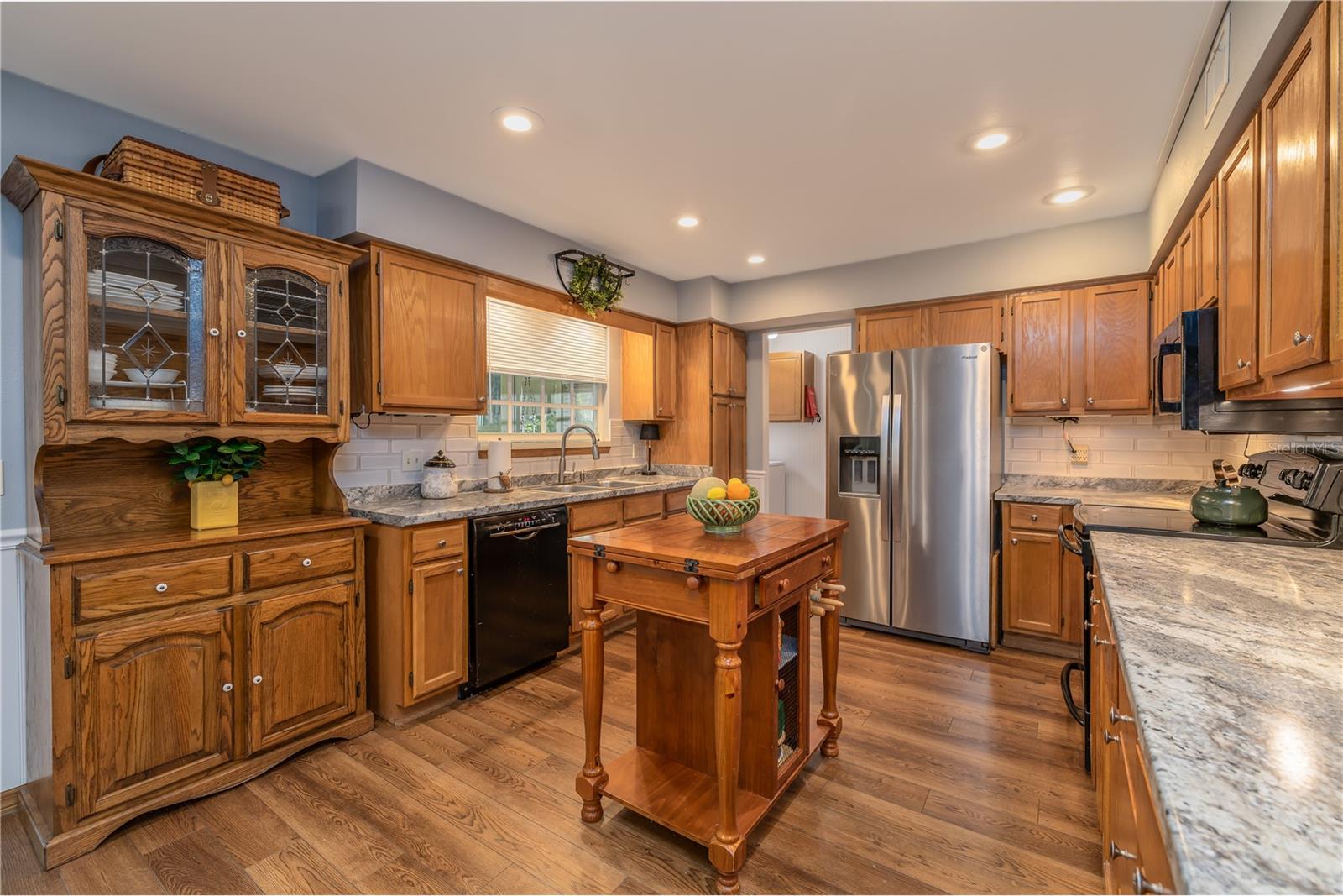 1908 SALEM CT — photo 12