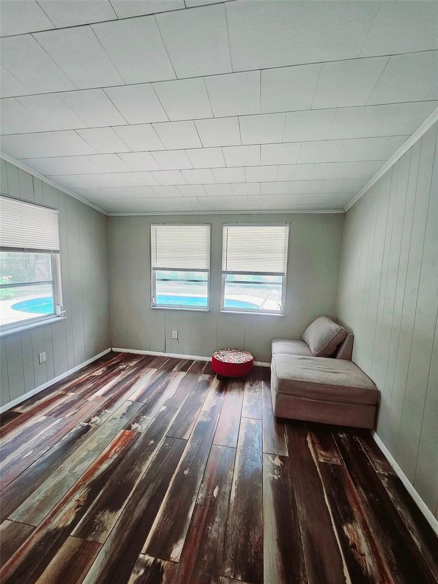 2433 ADAMS AVE — photo 8