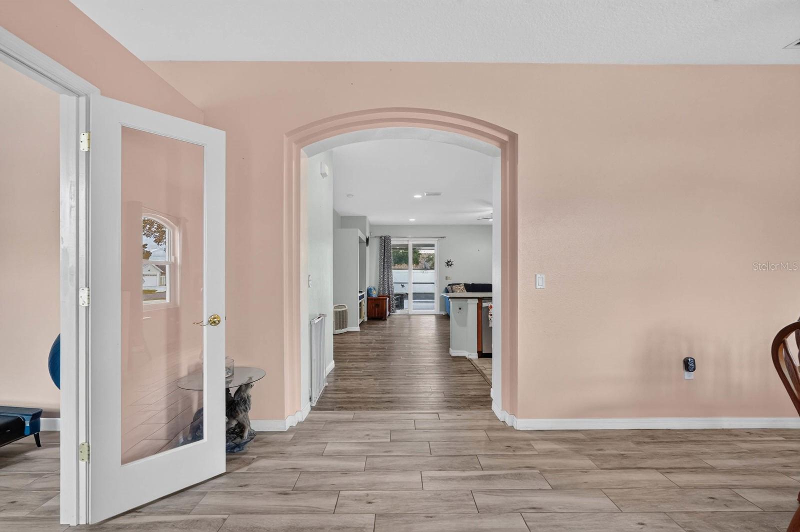 20 ROYAL PALM LN — photo 9