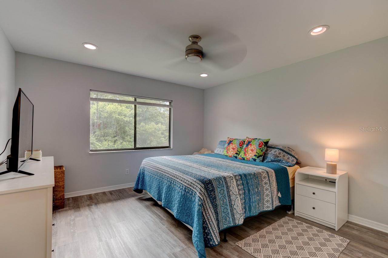 1601 BIG TREE RD #408 — photo 11