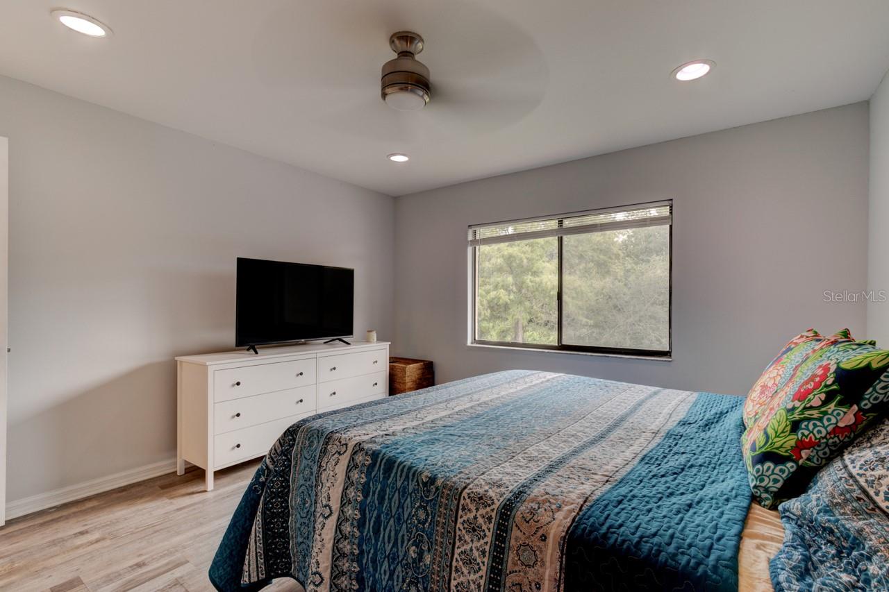 1601 BIG TREE RD #408 — photo 12