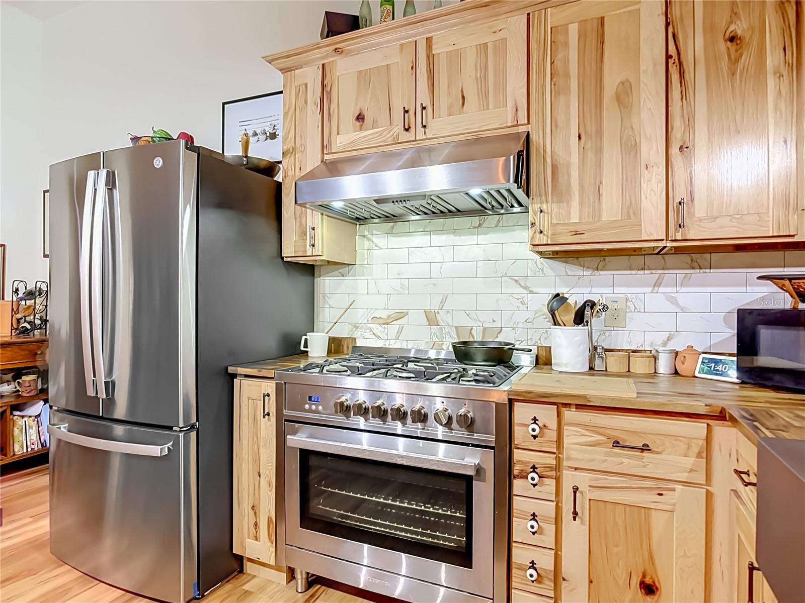 80 COMMUNITY DR — photo 10