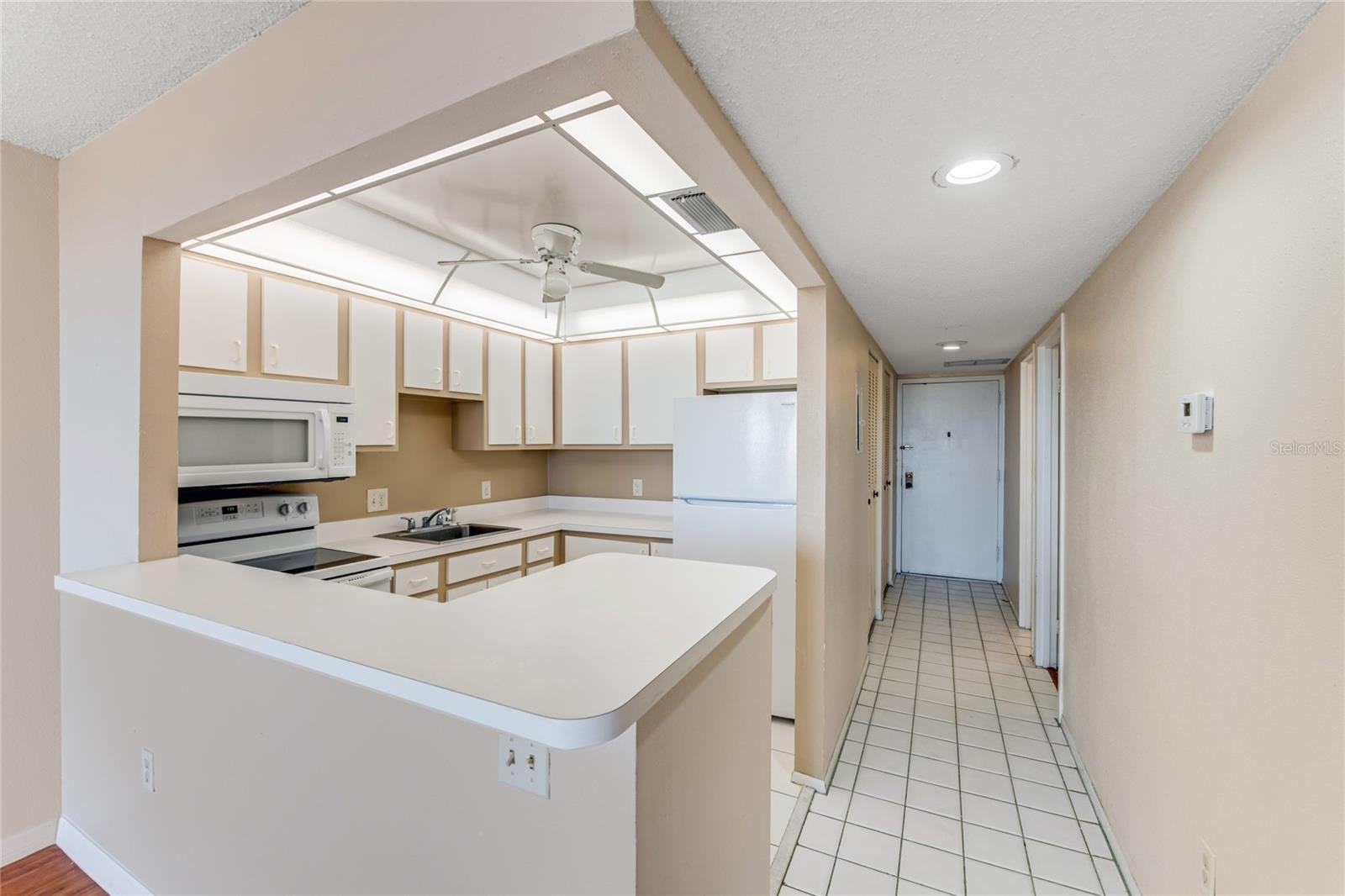 935 N HALIFAX AVE #705 — photo 3