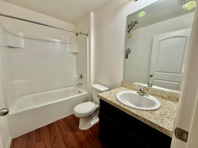 707 W CHELSEA ST — photo 10