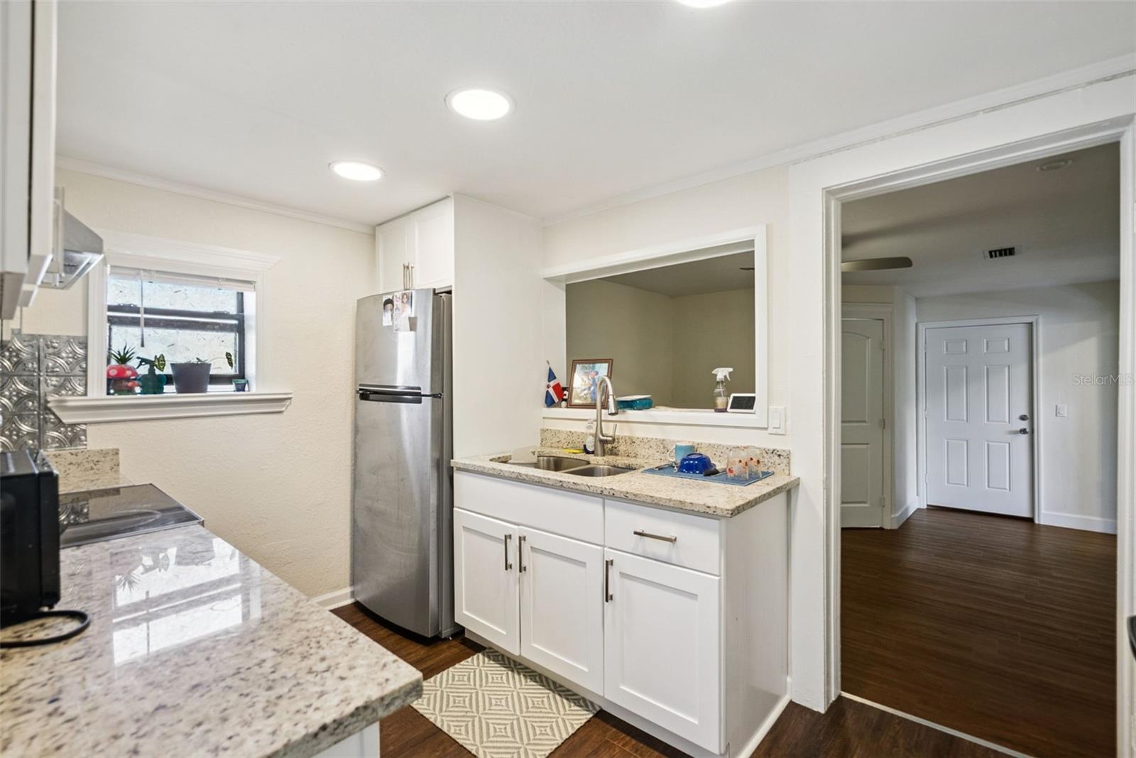 2511 CRAWFORD DR — photo 5