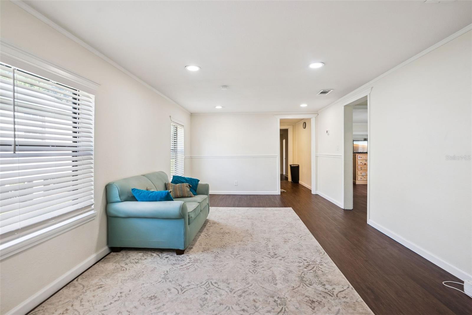 2511 CRAWFORD DR — photo 7
