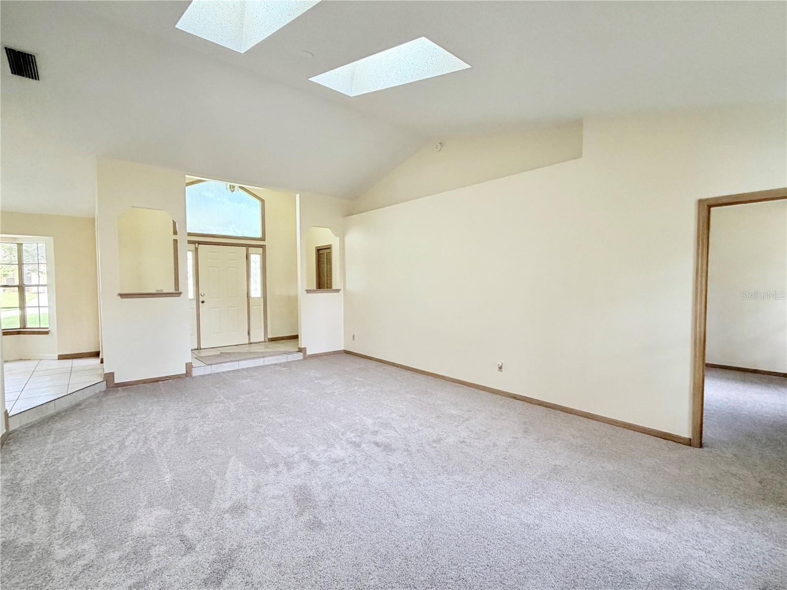 632 FOURWIND ST — photo 5