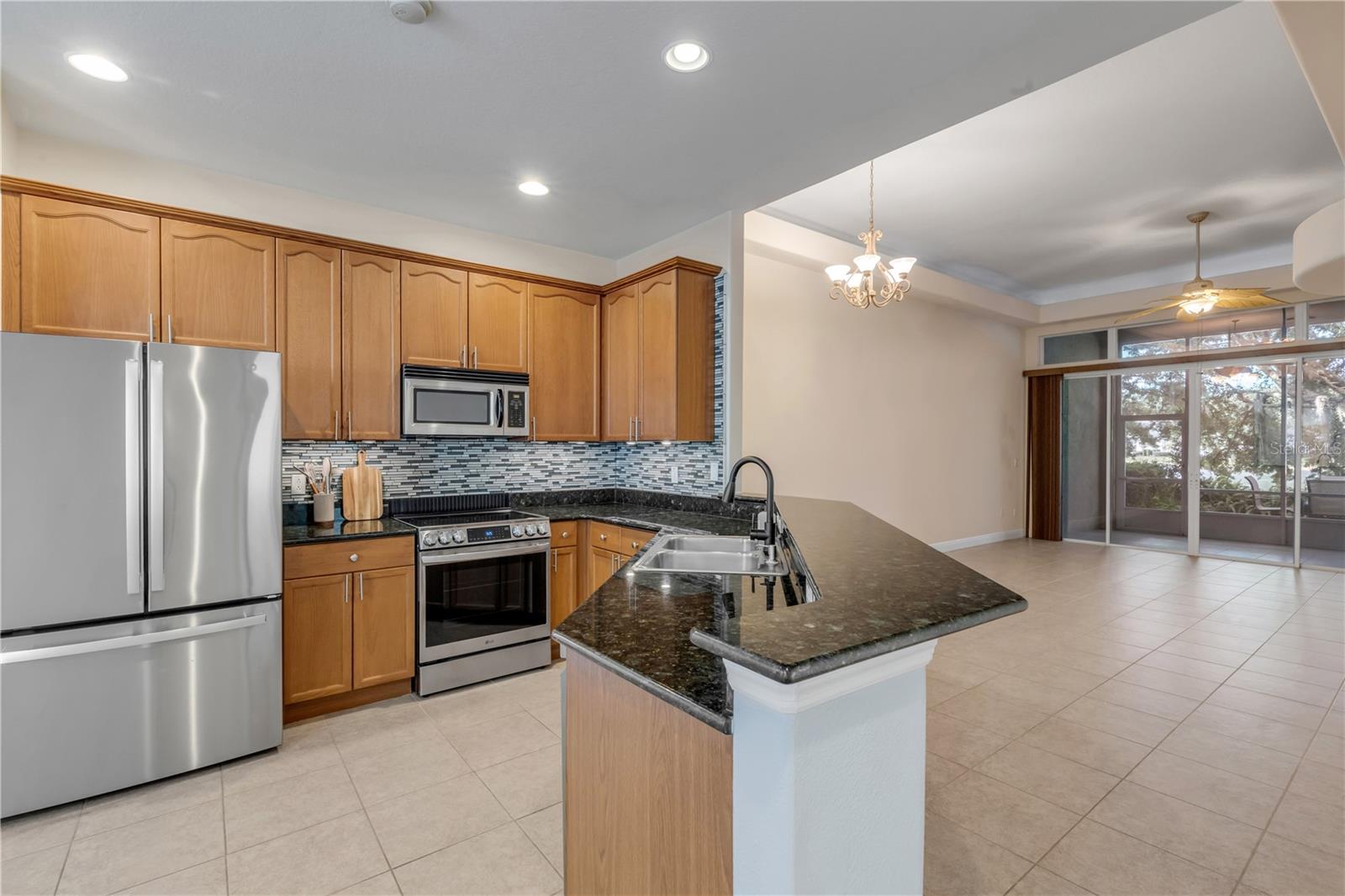 128 BAUER CIR — photo 11