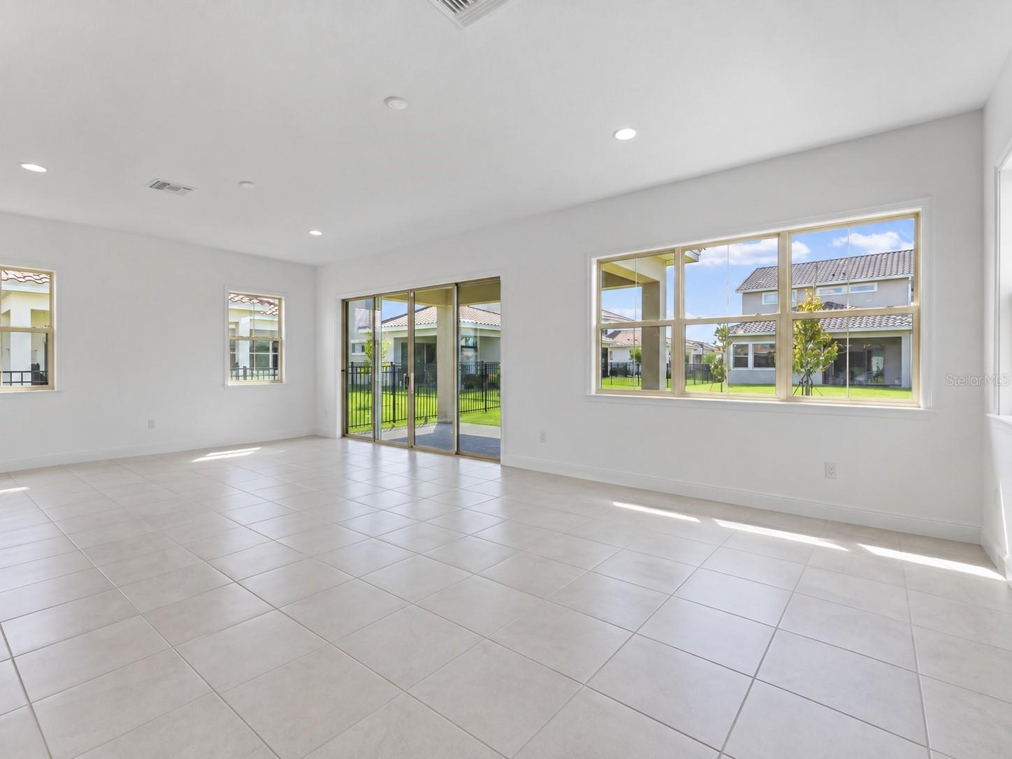 13306 BROMBOROUGH DR — photo 5