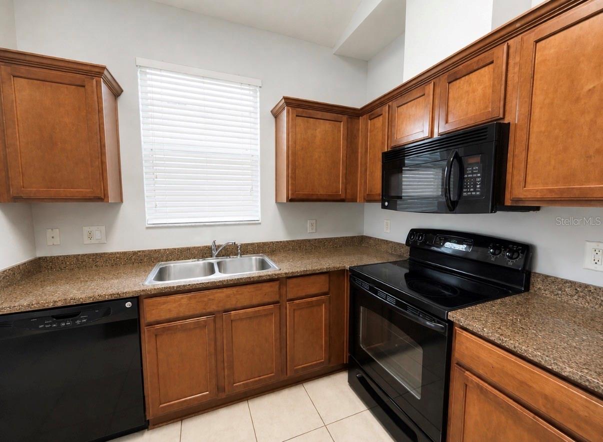 9630 BATON ROUGE LN — photo 10