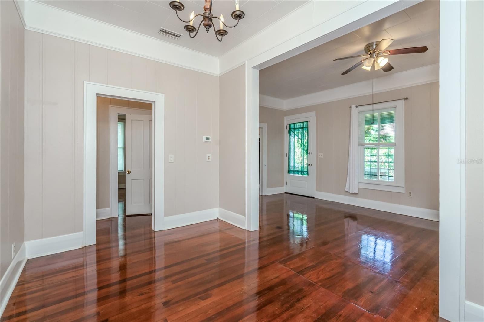 4109 N SUWANEE AVE — photo 9